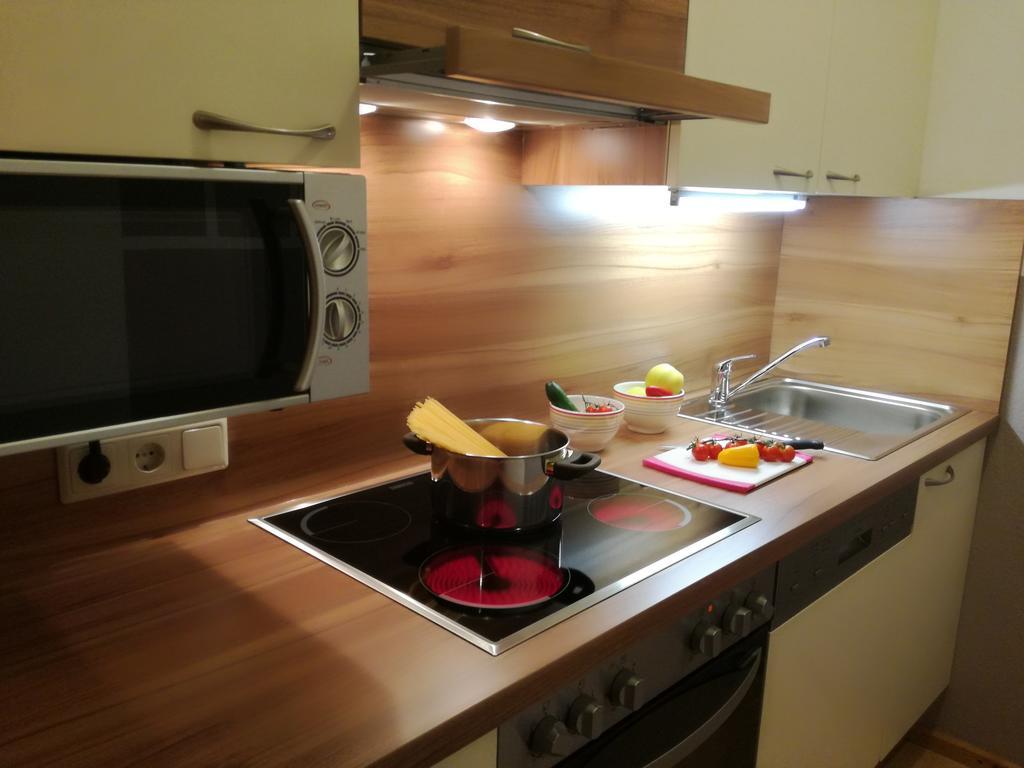 Alpina Appartement Санкт Леонард им Пицтал Екстериор снимка