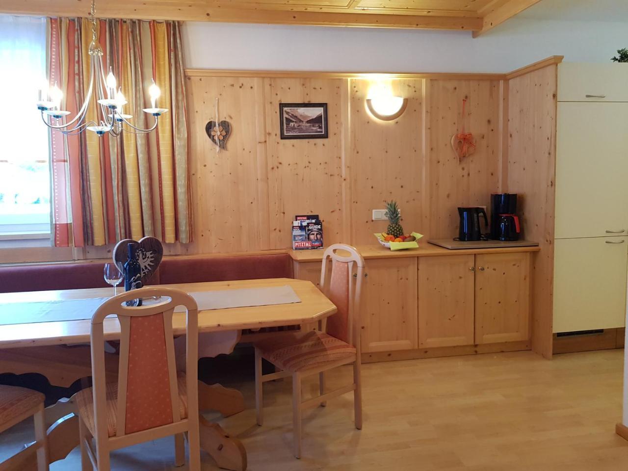 Alpina Appartement Санкт Леонард им Пицтал Екстериор снимка